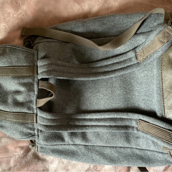 Sherpani Backpack - Picture 2 of 3